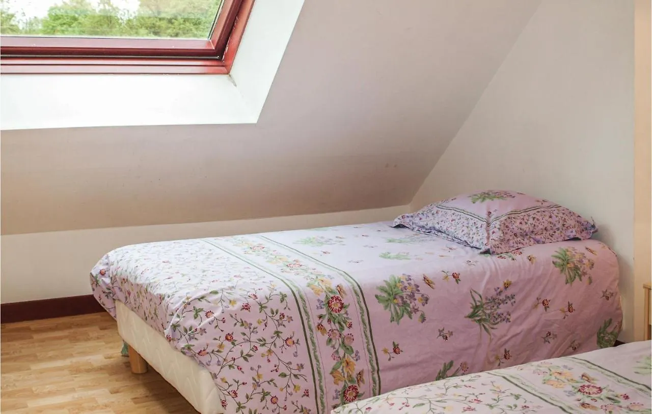 Amazing Home In St Martin Des Pres With Kitchen La Ville Morvan 0*,