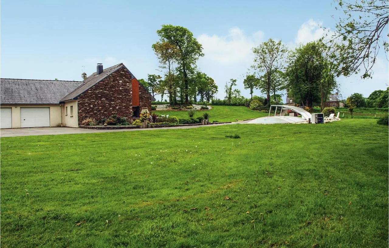 Amazing Home In St Martin Des Pres With Kitchen La Ville Morvan 0*,