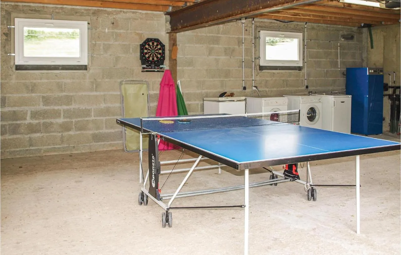Amazing Home In St Martin Des Pres With Kitchen La Ville Morvan